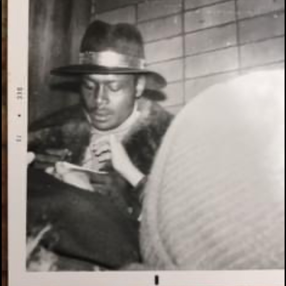 Autograph and picture